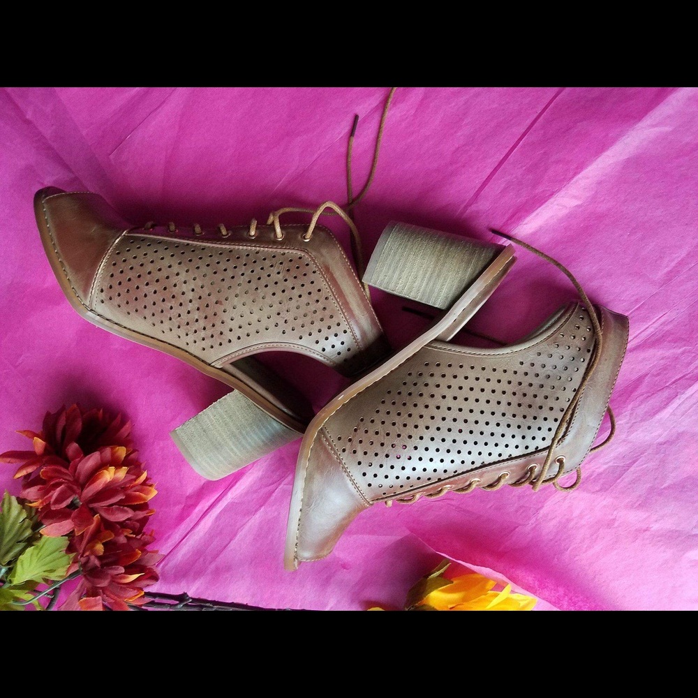 Chinese laundry Cambridge size 7 chunky heel - Picture 2 of 8